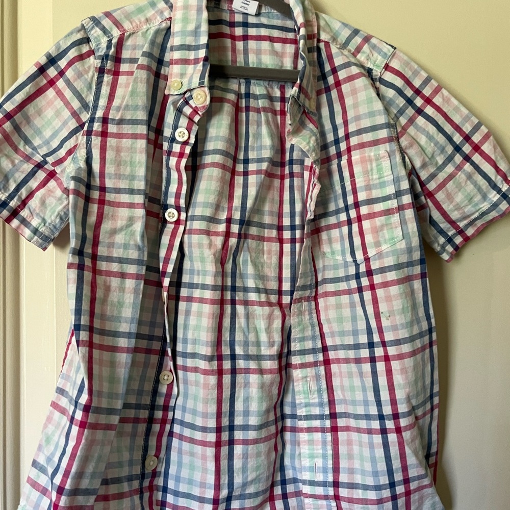 GAP Boys 5 years Toddler 5T plaid short sleeve button down shirt